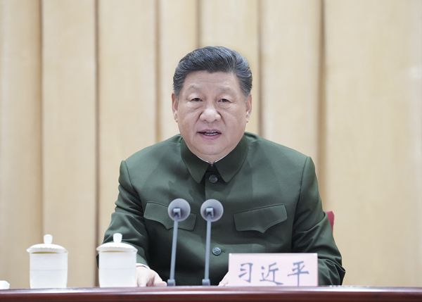 习近平出席全军高级干部培训班开班式并发表600.jpg