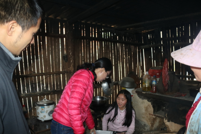 询问建档立卡户儿童读书情况01 询问建档立卡户儿童读书情况01